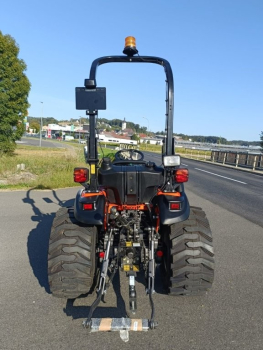 Kleintraktor  TAFE 6028 H mit hydrostatischem Antrieb